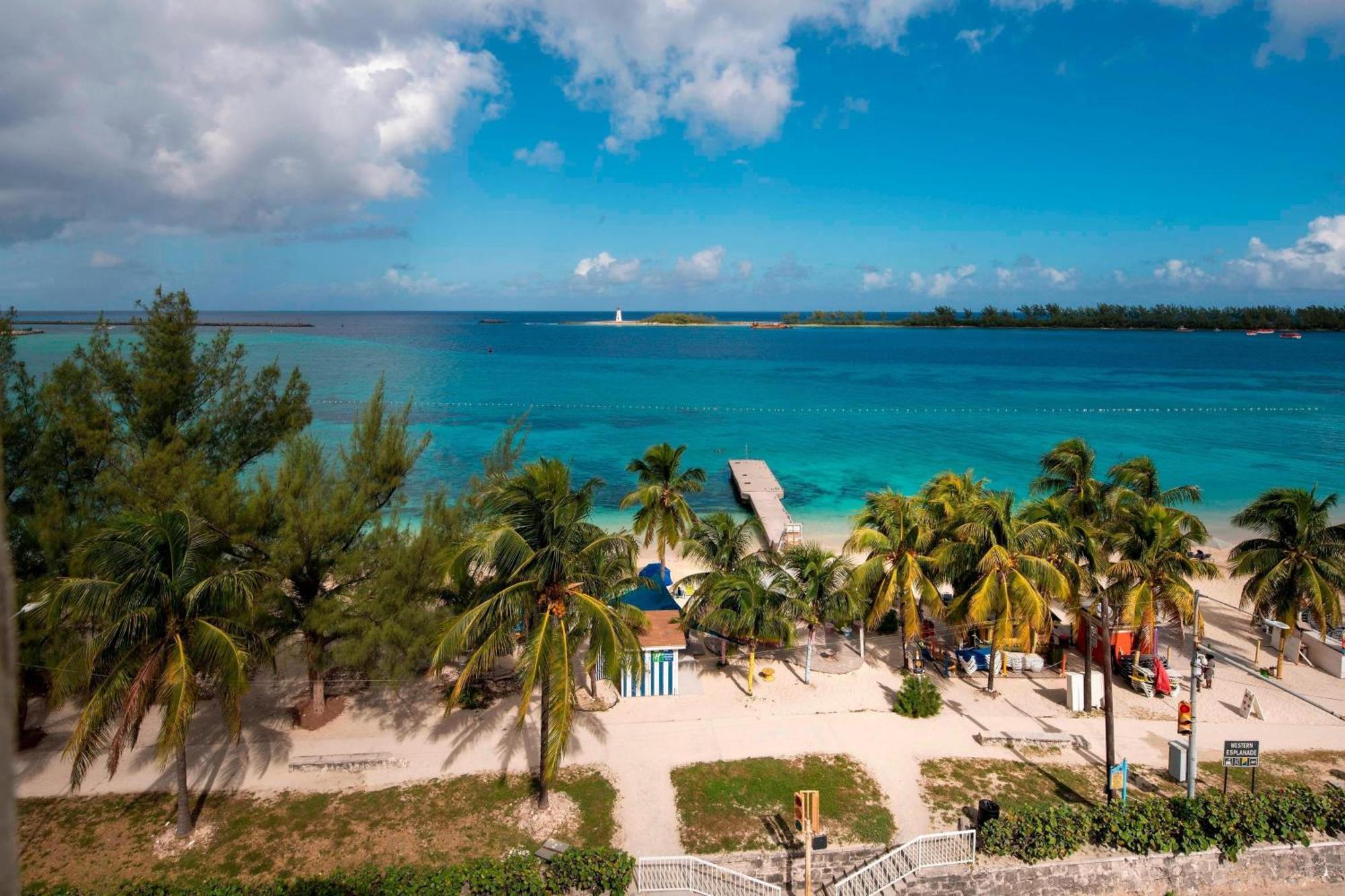 Courtyard By Marriott Nassau Downtown/Junkanoo Beach Экстерьер фото