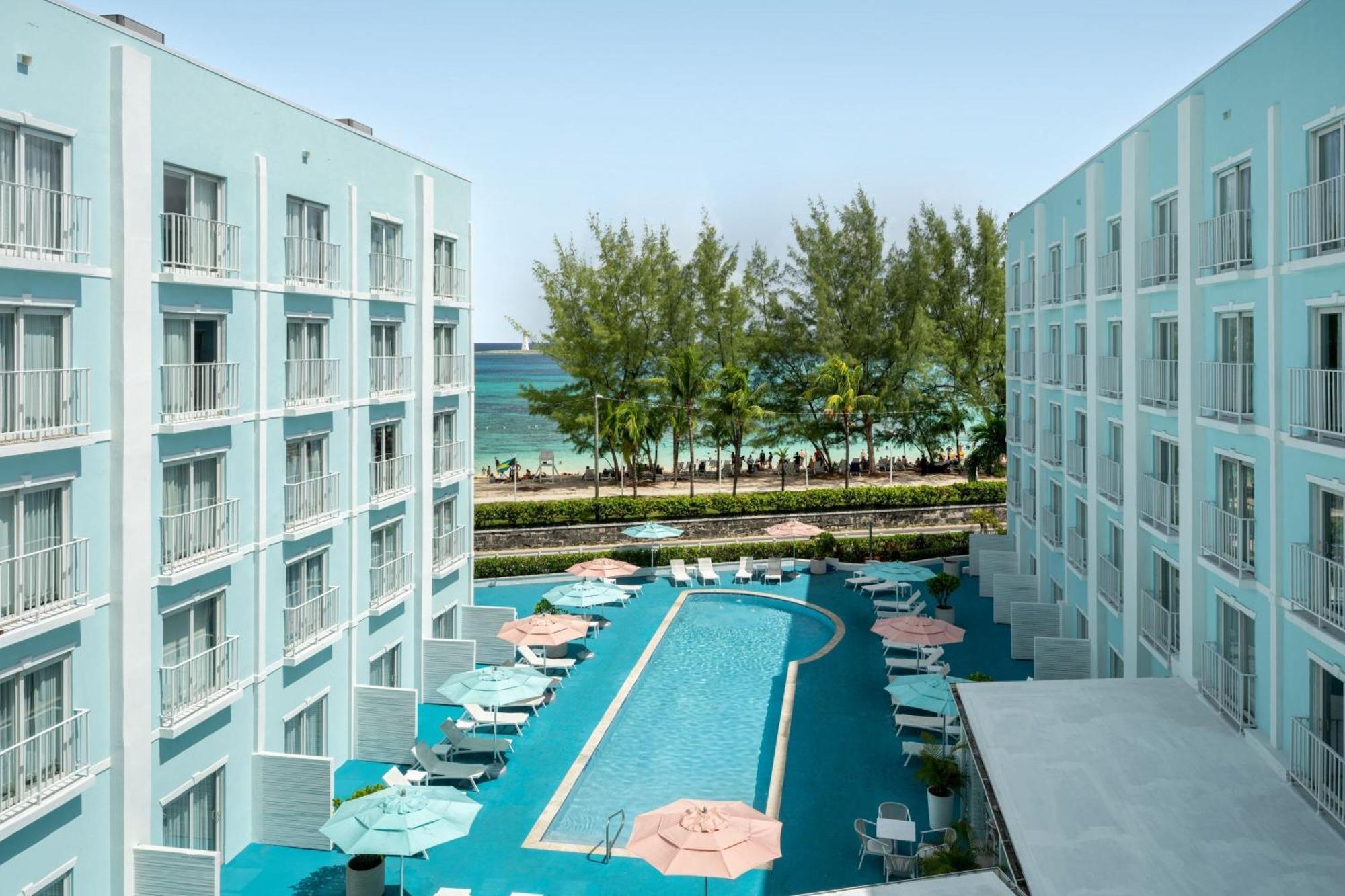 Courtyard By Marriott Nassau Downtown/Junkanoo Beach Экстерьер фото